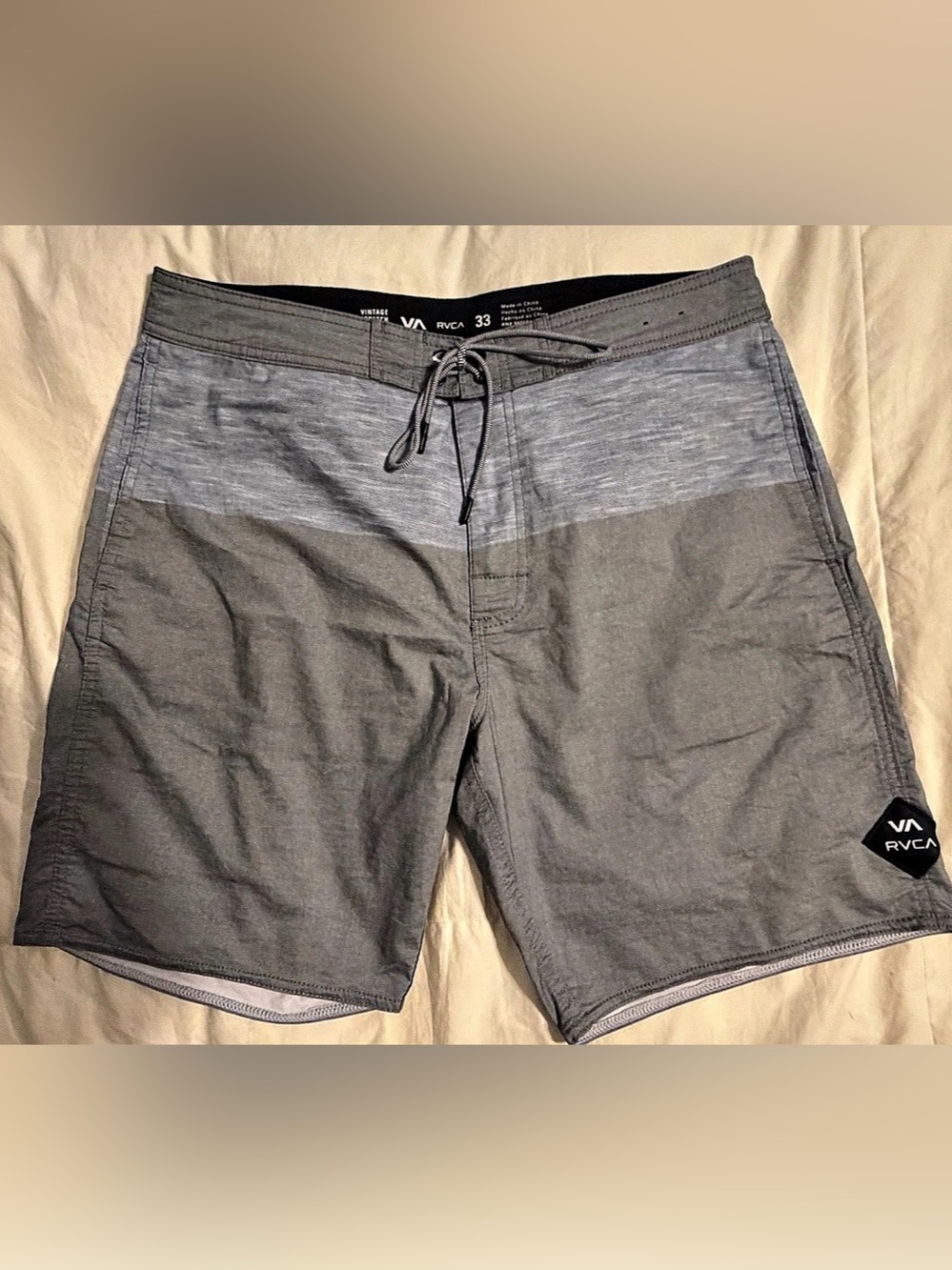 Men’s RVCA Vintage Stretch Boardshorts Color Block Board Shorts Gray/Blue EUC